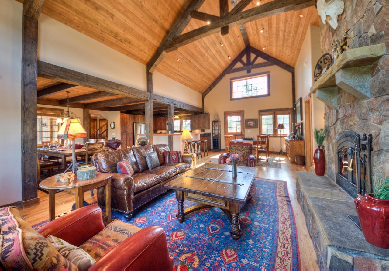 Antler Ridge Lodge Big Sky Dış mekan fotoğraf
